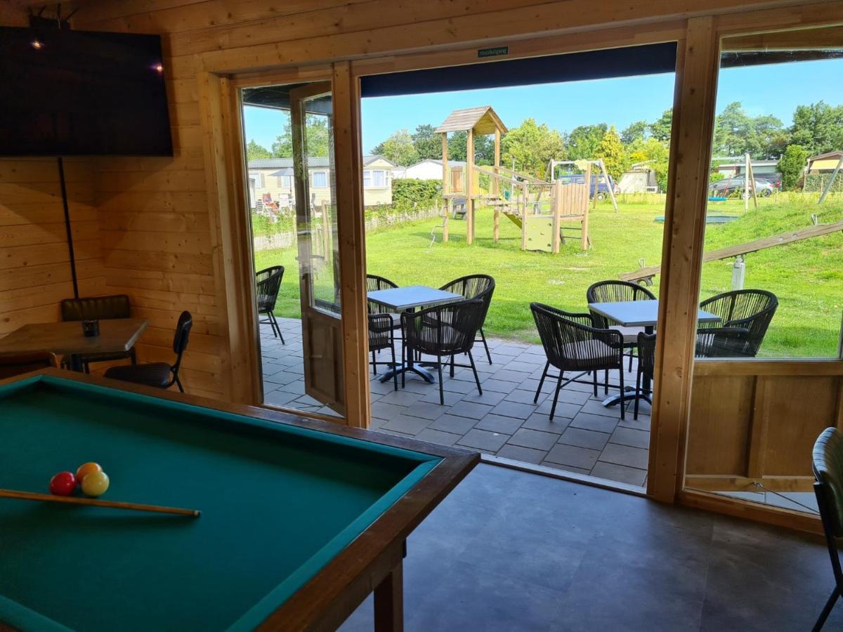Bungalow 82 Op Recreatiepark De Wielen Sint Maarten Luaran gambar